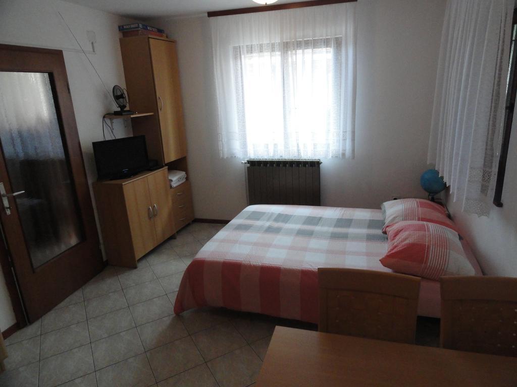 Apartma Skubin Apartment Kobarid Room photo